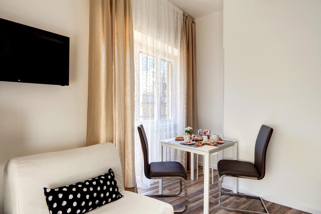 Pianeta Roma 62 Hotel ภายนอก รูปภาพ